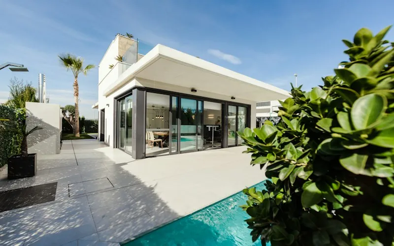 Returning Expat Home Loan Guide: Buying Property Before Moving Back